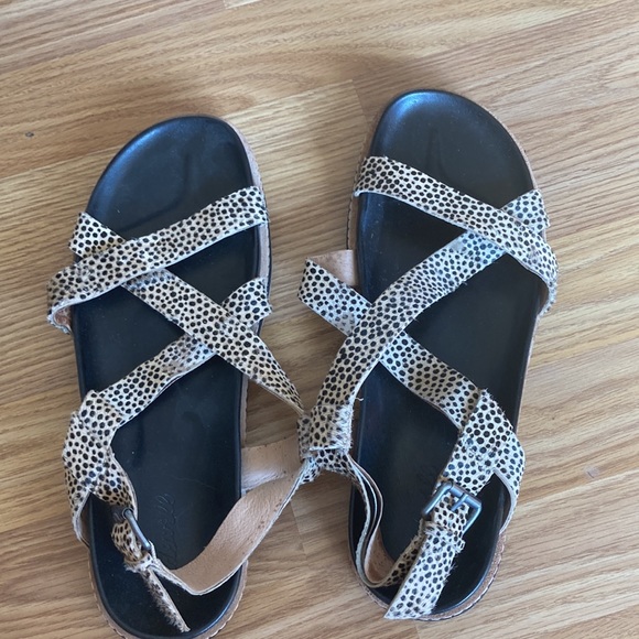 Madewell The Aubrey Sandal in Spotted Calf Hair - Picture 6 of 7